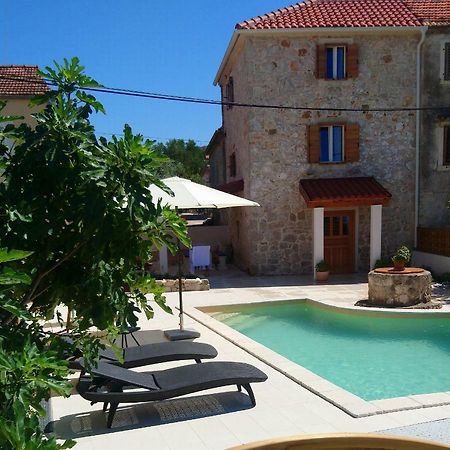 Villa Santa Eufemia Sutomiscica 외부 사진